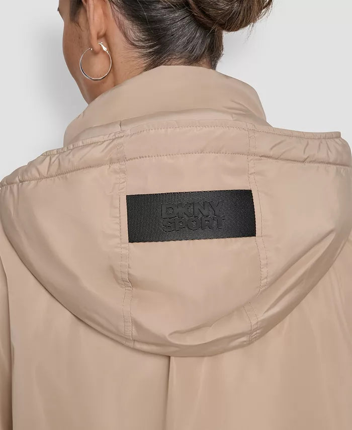 Moteriška Oversize striukė su gobtuvu