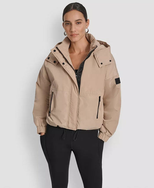 Moteriška Oversize striukė su gobtuvu